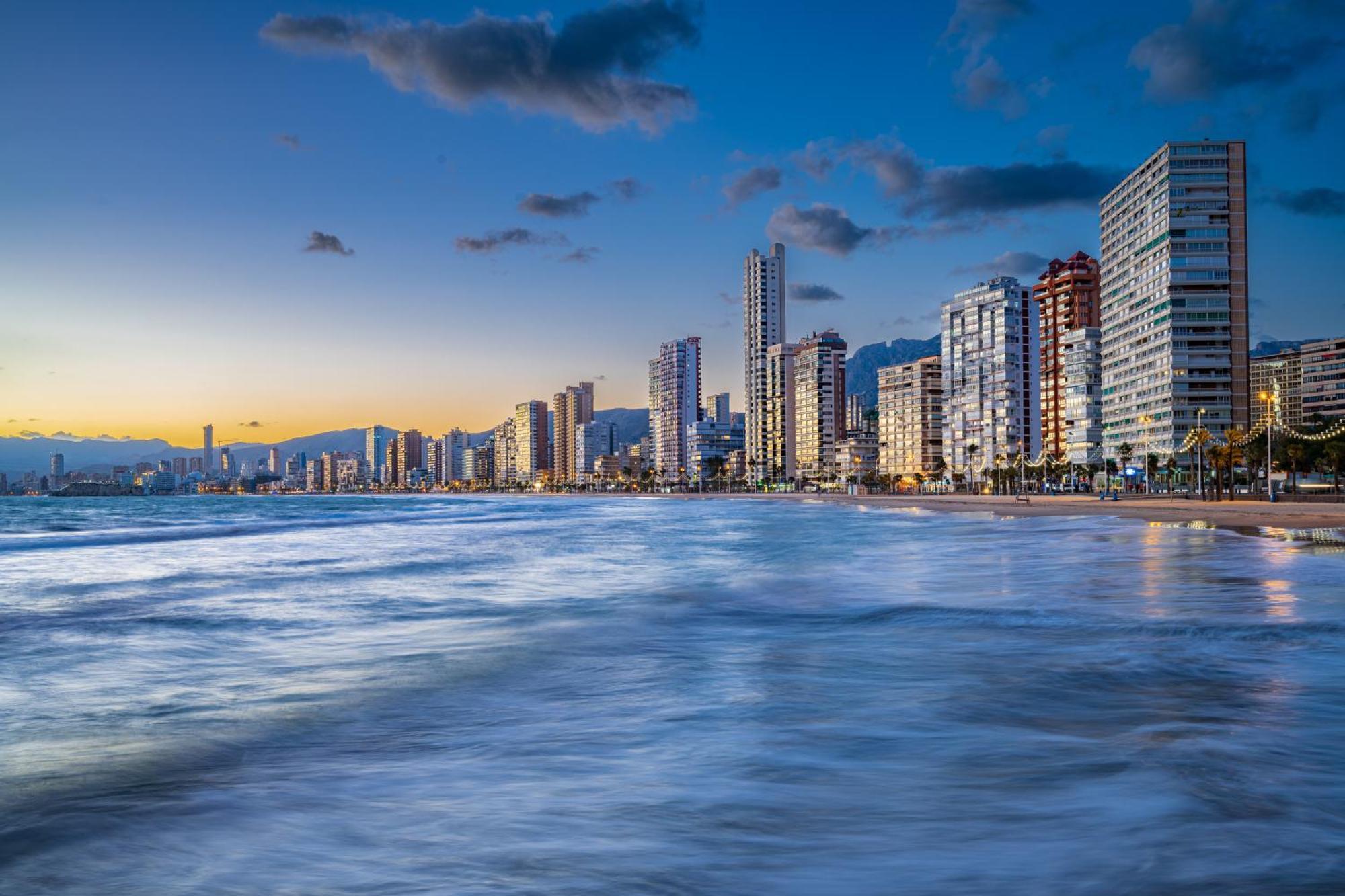 Three Bedrooms Apart In Benidorm Near Beach And Strip Экстерьер фото