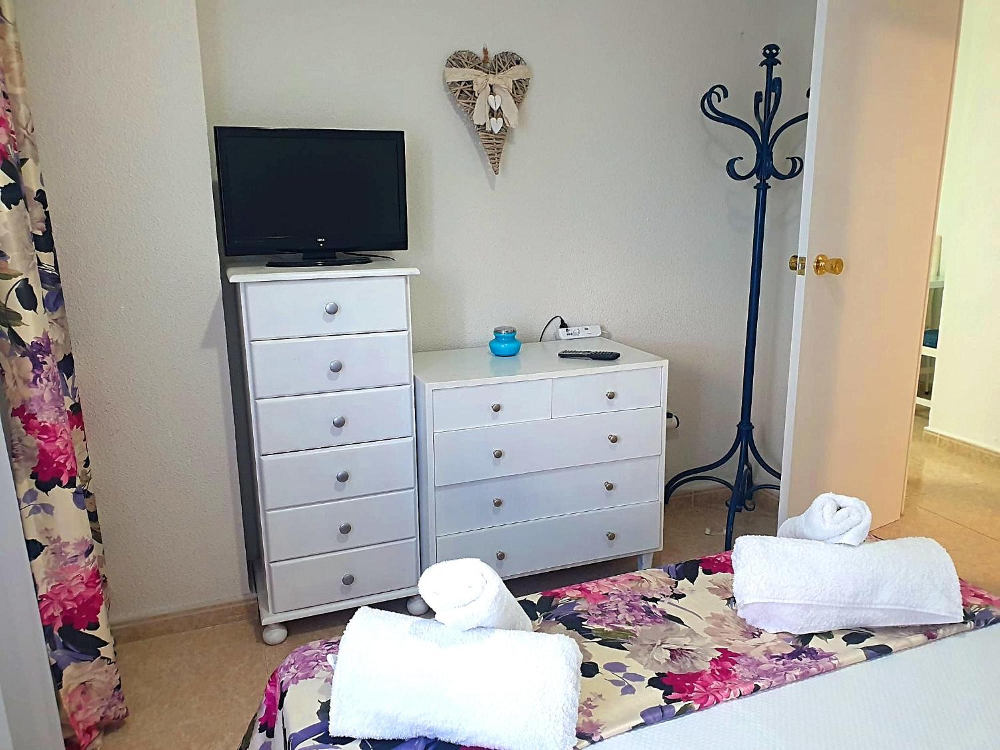 Three Bedrooms Apart In Benidorm Near Beach And Strip Экстерьер фото